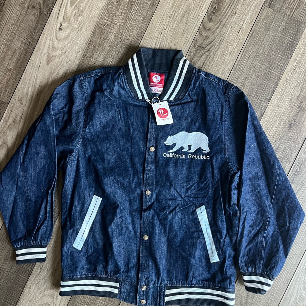The Life Apparel/Bone-Thugs-N-Harmony button down jacket size M. NWT